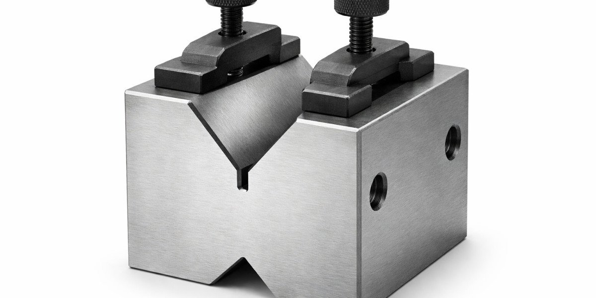 How a Vee Block Ensures Precision Alignment in Modern Machining and Inspection
